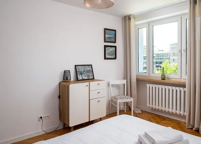 Metro Swietokrzyska City View Apartment