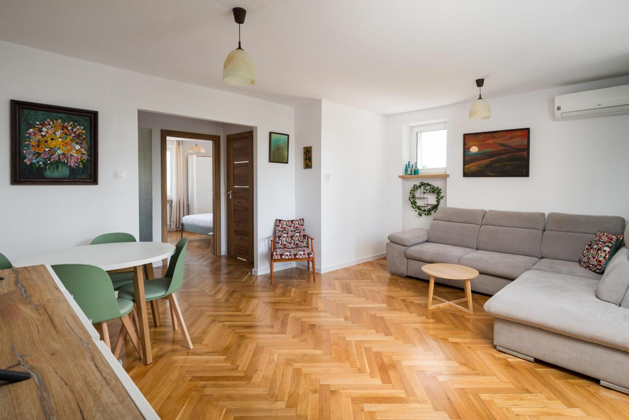 Apartment Metro Swietokrzyska View